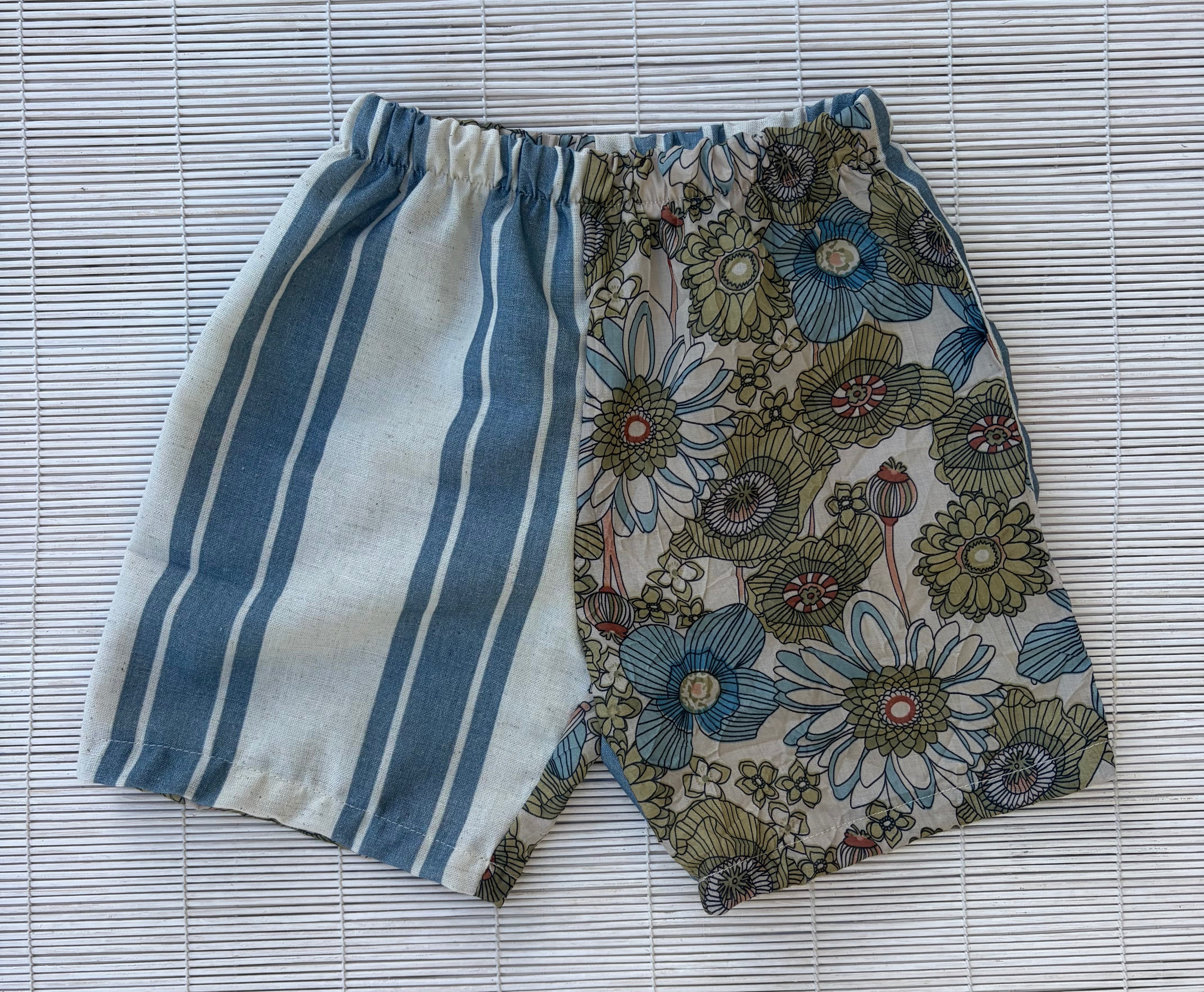 Flower Stripe Shorts Size 3