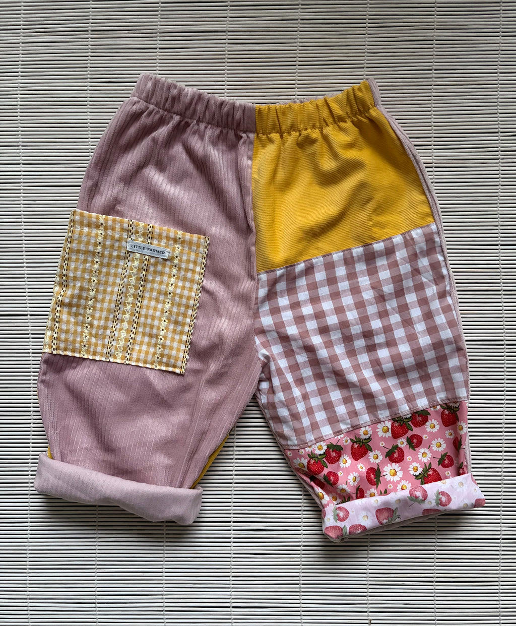 Pants Strawberry Size 2