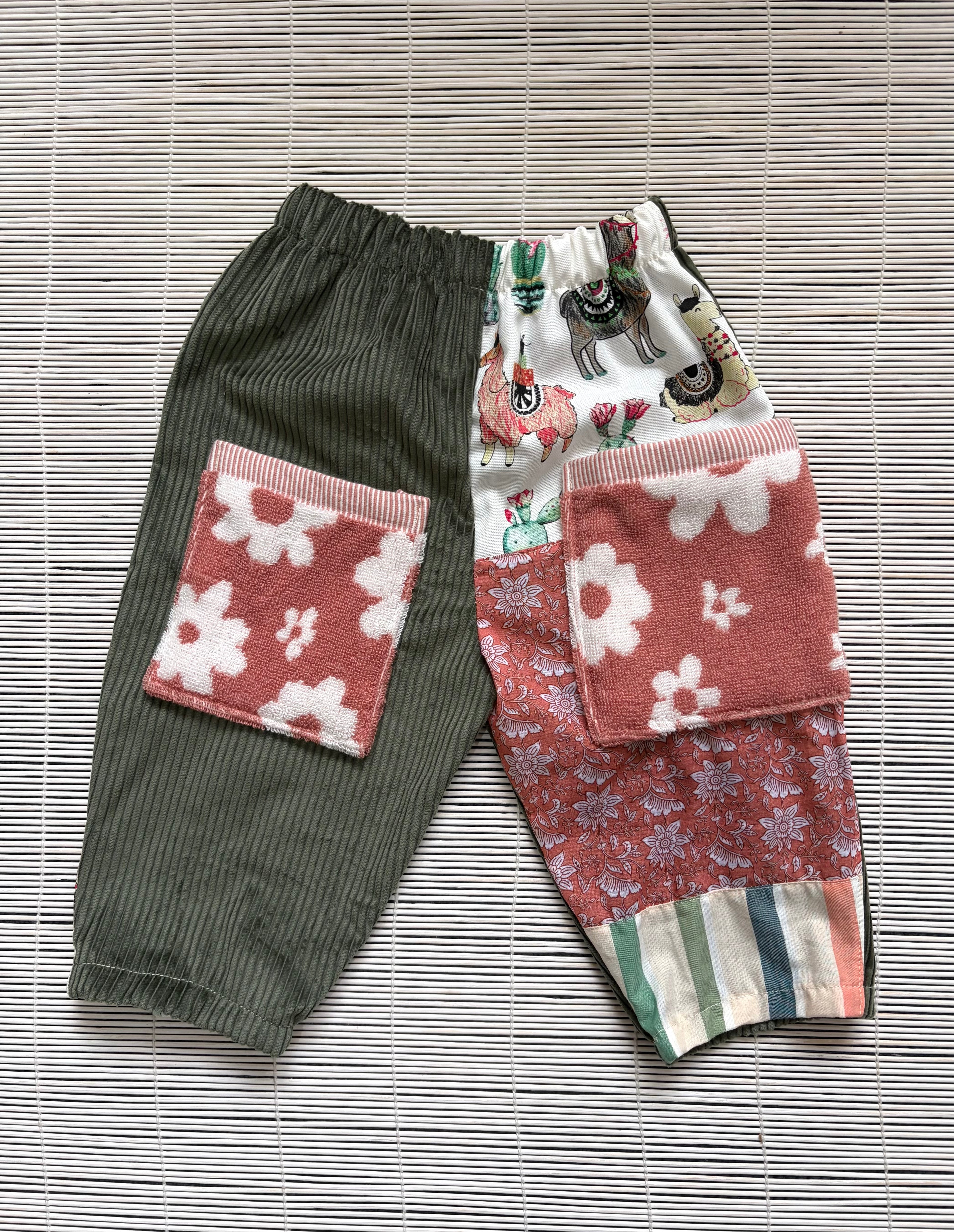 Pants Llama Size 1