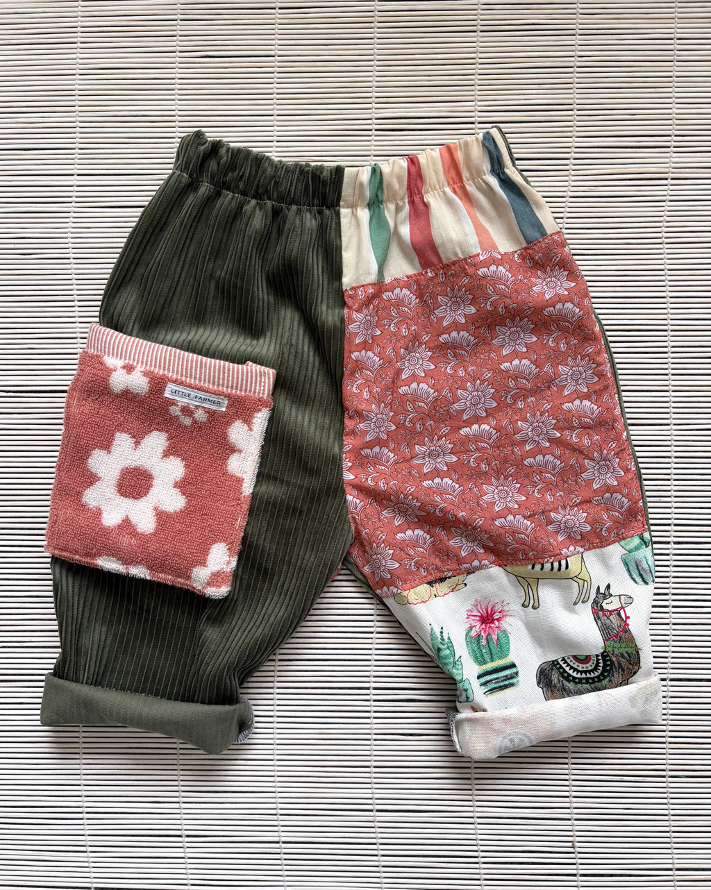 Pants Llama Size 1