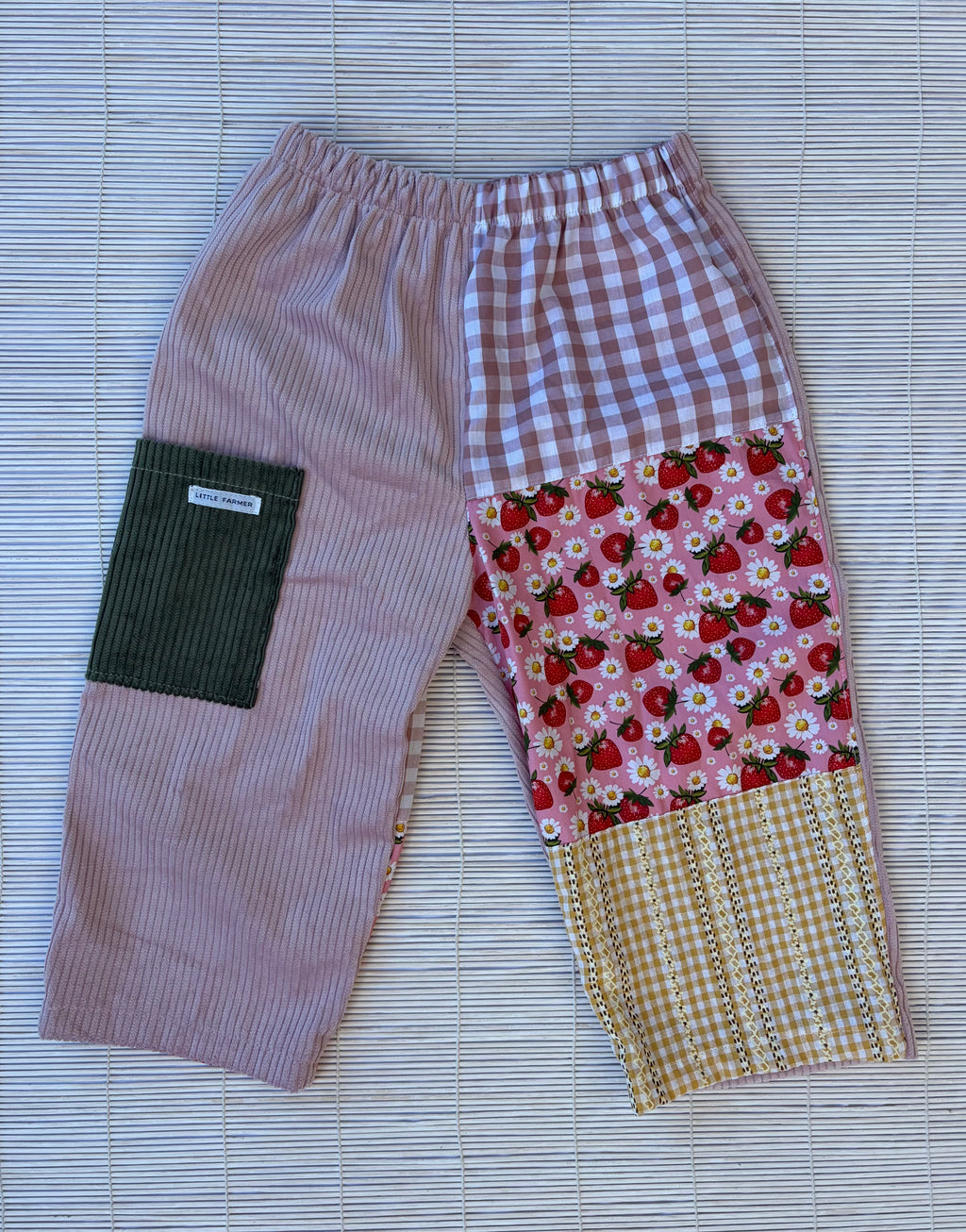 Pants Strawberry Size 3