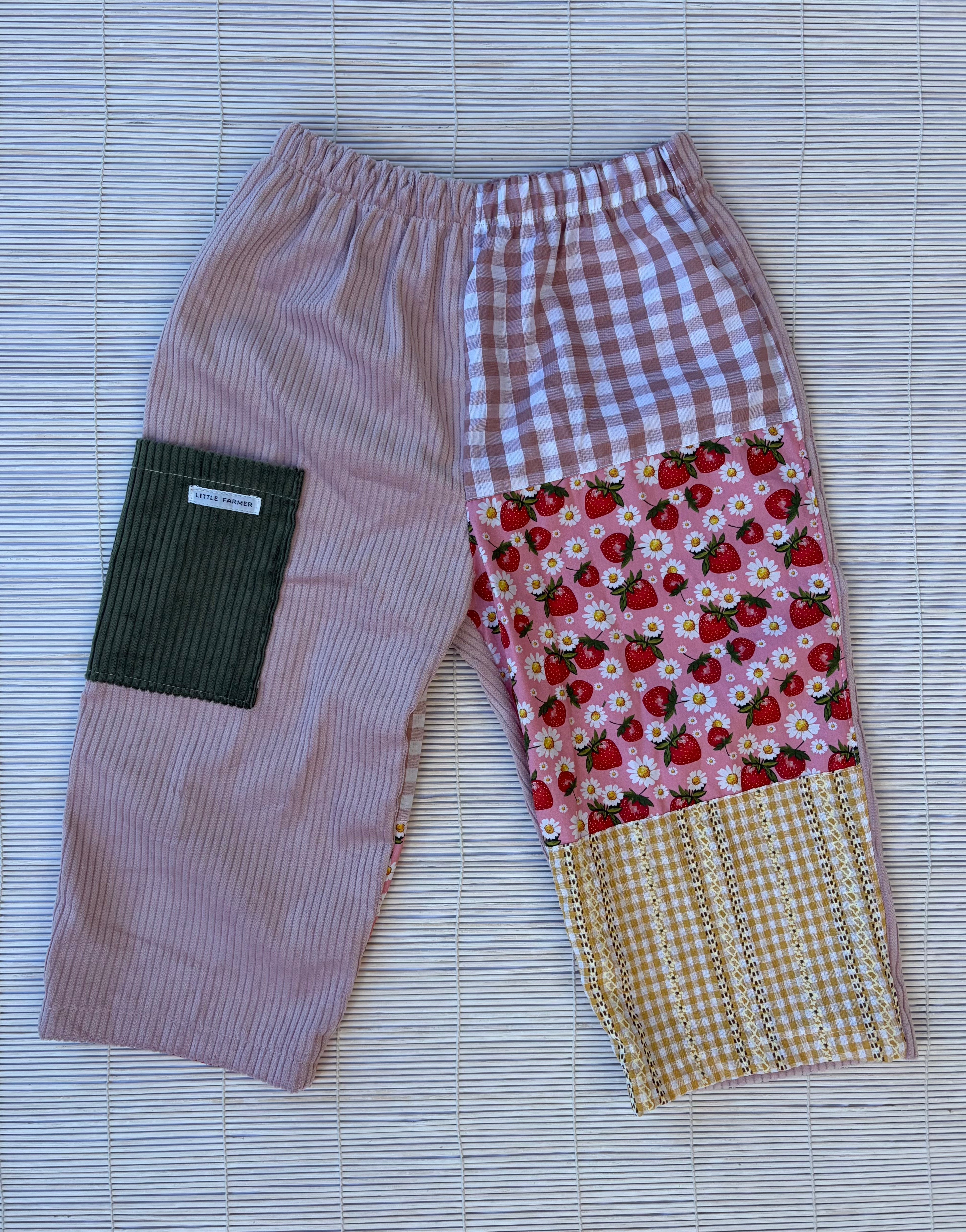 Pants Strawberry Size 3